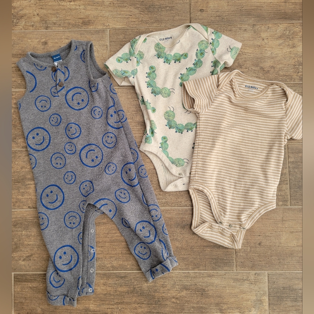 Old Navy 18-24M